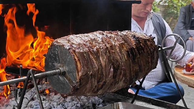 Dünya bu tatları konuşuyor: Türk kebapları ilk 10’da!