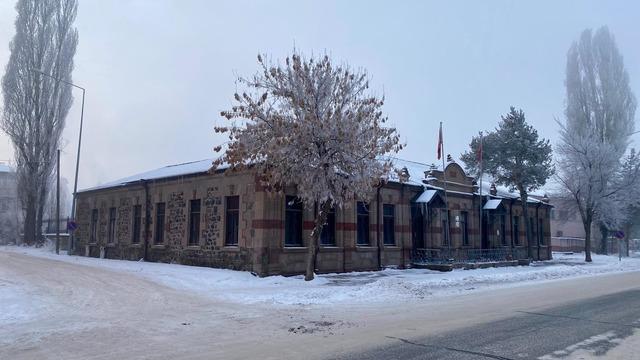 Doğu Anadolu'da 6 ilde dondurucu soğuklar yaşamı güçleştiriyor