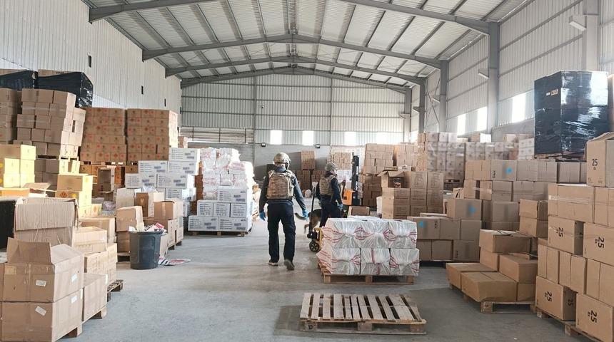 Mersin'de deposunda patlayıcı ve yanıcı madde bulunduran zanlı tutuklandı