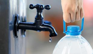 G&uuml;nlerdir suları kesik olan ilde marketlerdeki su da bitti!