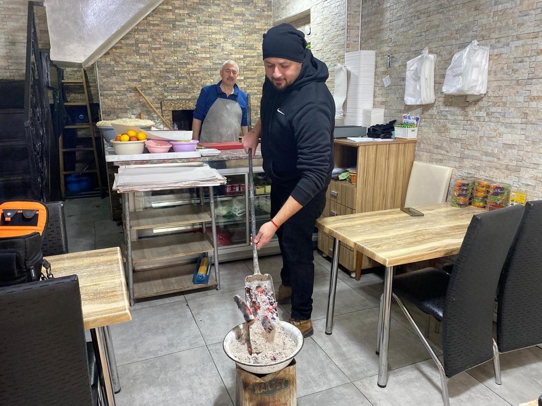 35 yıllık köz ateşi: Eski kışların sıcaklığı bu pidecide yaşıyor 2