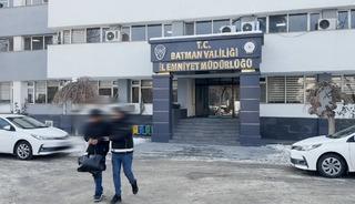 Batman&rsquo;da yabancı uyruklu bir  şahsın midesinden 64 par&ccedil;a uyuşturucu &ccedil;ıktı