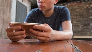 Sosyal medya yasağı için takvim işliyor: 15 yaş altı için tarih vererek duyurdu