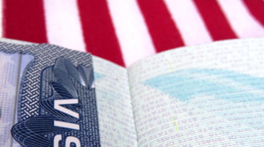 Trump y&ouml;netimi 100 binden fazla vizeyi iptal etti