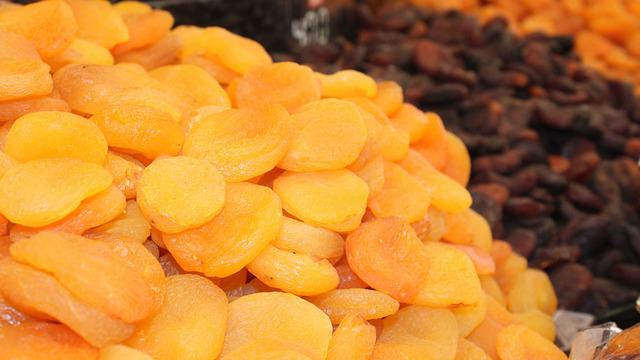 Kuru kayısı ihracatından 303 milyon 584 bin dolar gelir