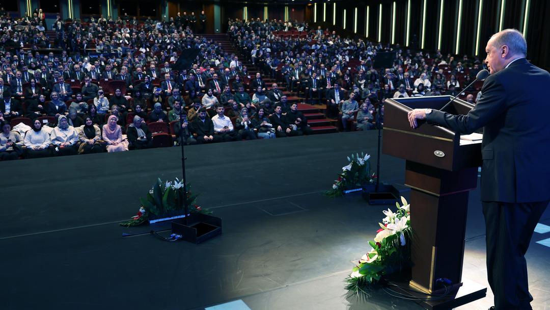 Cumhurbaşkanı Erdoğan duyurdu: "Gen&ccedil;lerin ilk 6 ay maaşı devletten" 1