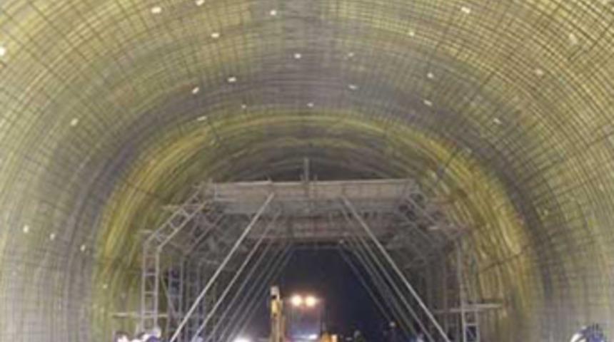 140 yıl &ouml;nce planlanan t&uuml;nel yapılıyor