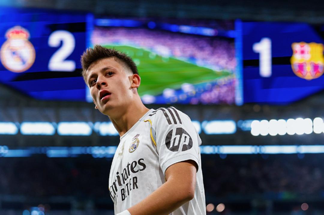 İspanya da g&uuml;ndem Arda G&uuml;ler! &Uuml;nl&uuml; gazeteci Arda G&uuml;ler i&ccedil;in k&ouml;t&uuml; haberi verdi 2