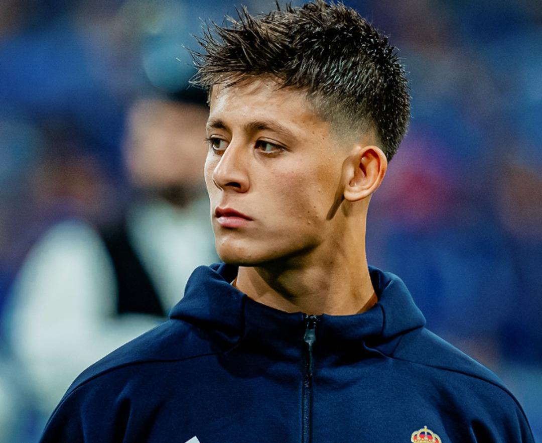 İspanya da g&uuml;ndem Arda G&uuml;ler! &Uuml;nl&uuml; gazeteci Arda G&uuml;ler i&ccedil;in k&ouml;t&uuml; haberi verdi 3