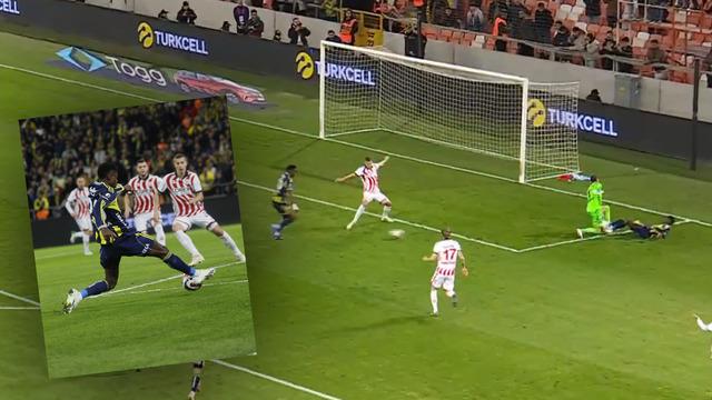 Fenerbahçe'de Musaba rüzgarı erken koptu! Formayı sırtına geçirdi, 5 dakikada eski takımının fişini çekti!