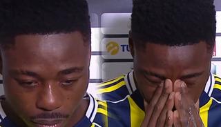 Fenerbah&ccedil;e'nin yeni transferi Musaba canlı yayında h&uuml;ng&uuml;r h&uuml;ng&uuml;r ağladı!