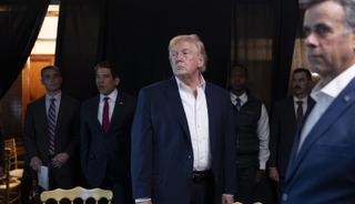 ABD g&ouml;z&uuml;n&uuml; resmen Gr&ouml;nland'a dikti: "Askeri se&ccedil;enek masada"