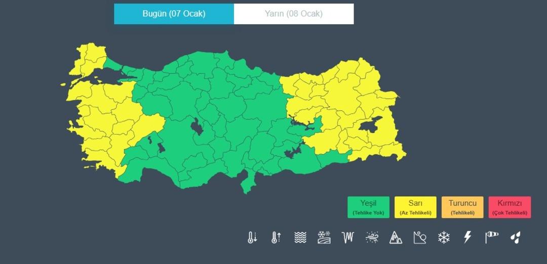 Meteoroloji uyardı: Fırtına, &ccedil;ığ, sağanak! AKOM, İstanbul i&ccedil;in saat verdi 4