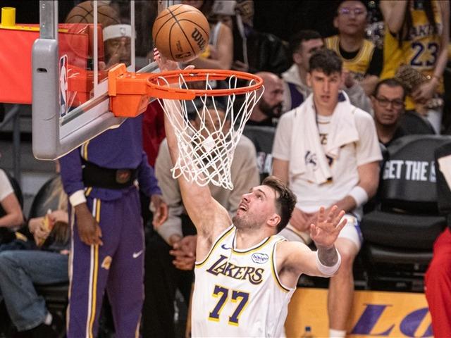 NBA'de Lakers Doncic ve LeBron ile kazandı