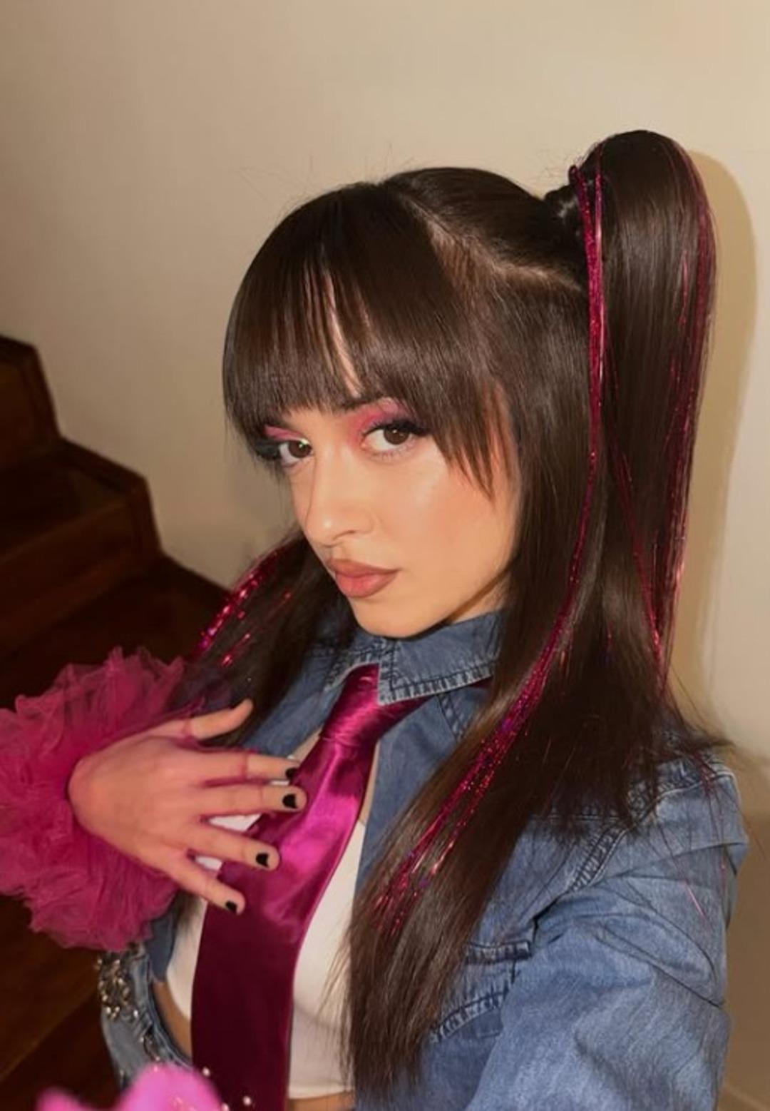 Melis Fis ten b&uuml;y&uuml;k başarı! 81 ilde konser veren ilk kadın m&uuml;zisyen oldu 1