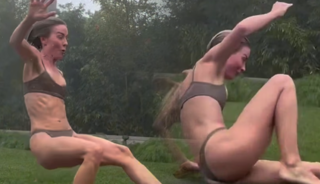 Bah&ccedil;ede keyif yaparken fena d&uuml;şt&uuml;