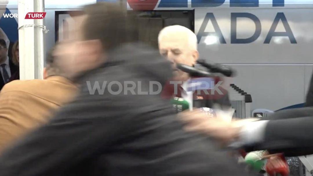 Mustafa Bozbey e saldırı girişiminin en net g&ouml;r&uuml;nt&uuml;s&uuml;: Koşup k&uuml;rs&uuml;y&uuml; devirdi 3