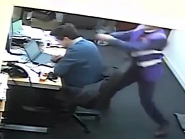 Okulda skandal aşk &uuml;&ccedil;geni: İngiliz anahtarıyla saldırdı