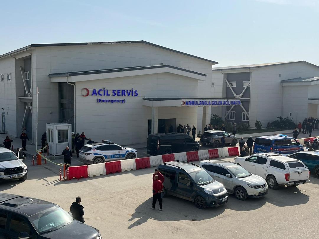 Canlı bombayım dedi kırmızı alarm verildi! Hastalar çıkarıldıktan sonra gerçek ortaya çıktı 8