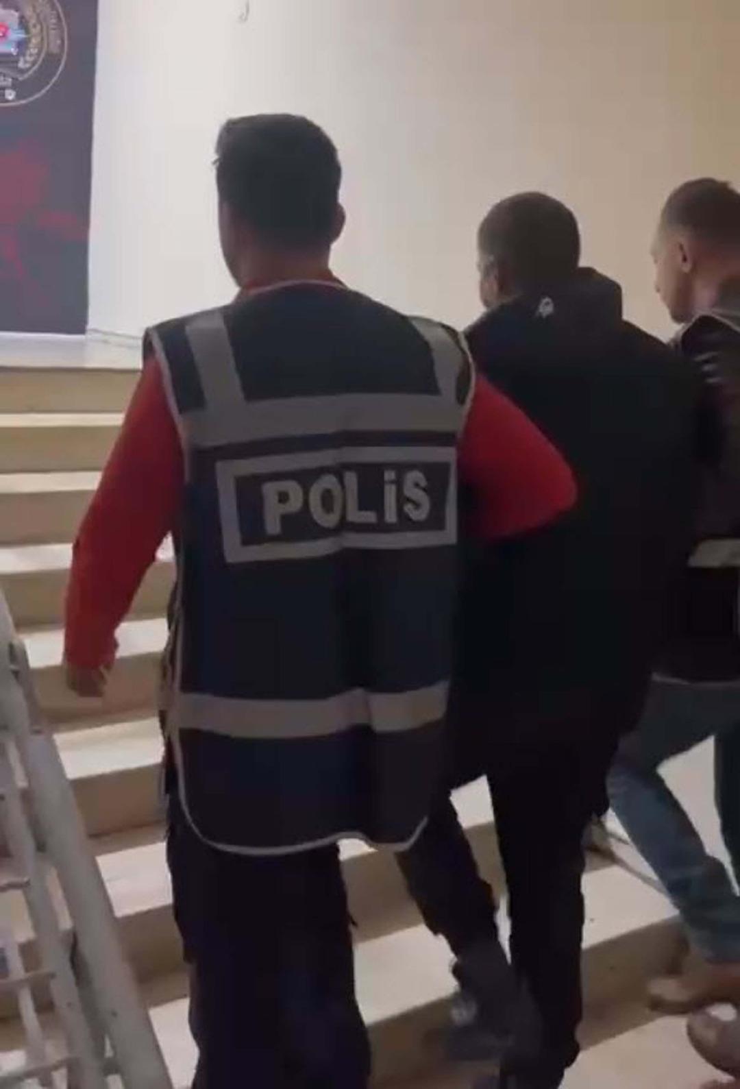 Kılık değiştirip ilçe ilçe kaçtı: Bakın nerede yakalandı! 1