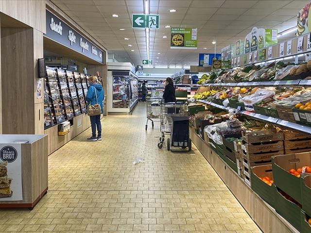 Almanya'da perakende satışlar 2025'te y&uuml;zde 2,4 arttı