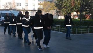 Kırklareli'nde "yağma" ve "gasp" yaptıkları iddiasıyla 7 ş&uuml;pheli tutuklandı