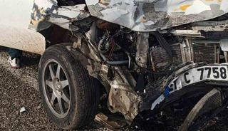 Araban&rsquo;da otomobil ile kamyonet &ccedil;arpıştı: 2 yaralı