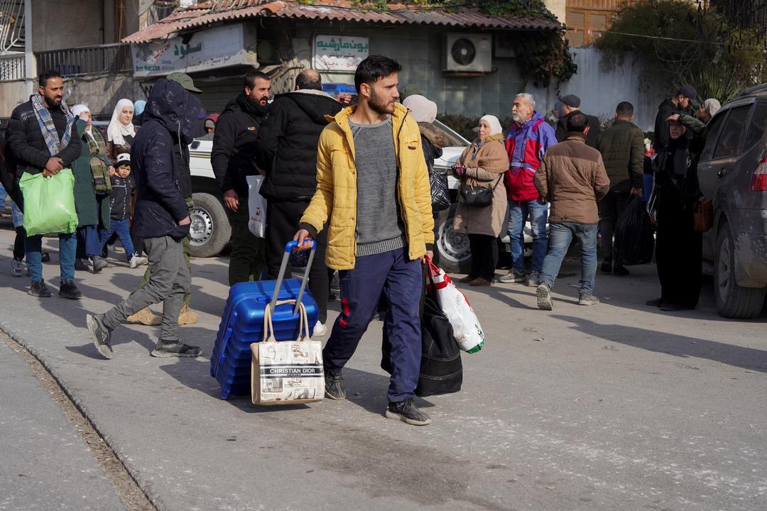 Suriye Ordusu ile SDG arasındaki &ccedil;atışmalar s&uuml;r&uuml;yor! S&uuml;re doldu, top&ccedil;u atışı başladı 13
