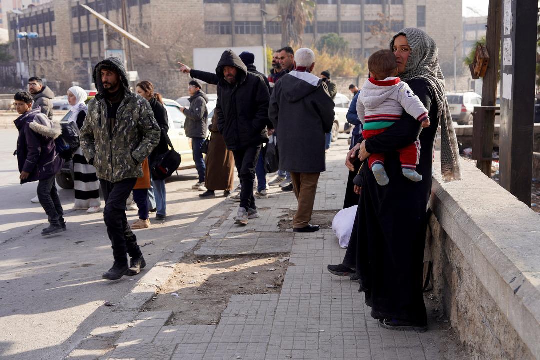 Suriye Ordusu ile SDG arasındaki &ccedil;atışmalar s&uuml;r&uuml;yor! S&uuml;re doldu, top&ccedil;u atışı başladı 14