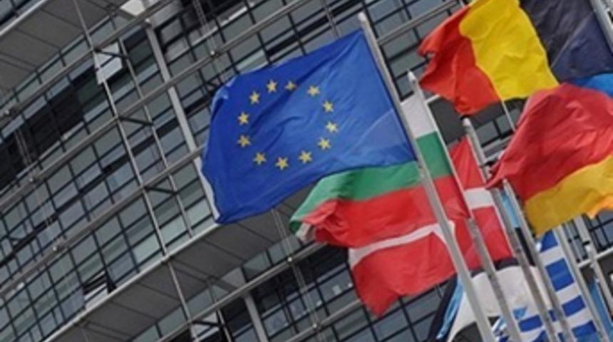 Euro bölgesinde büyüme yavaşladı
