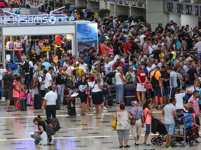 Antalya turizminde yeni rekor; ziyaret&ccedil;i sayısı 17,5 milyonu aştı