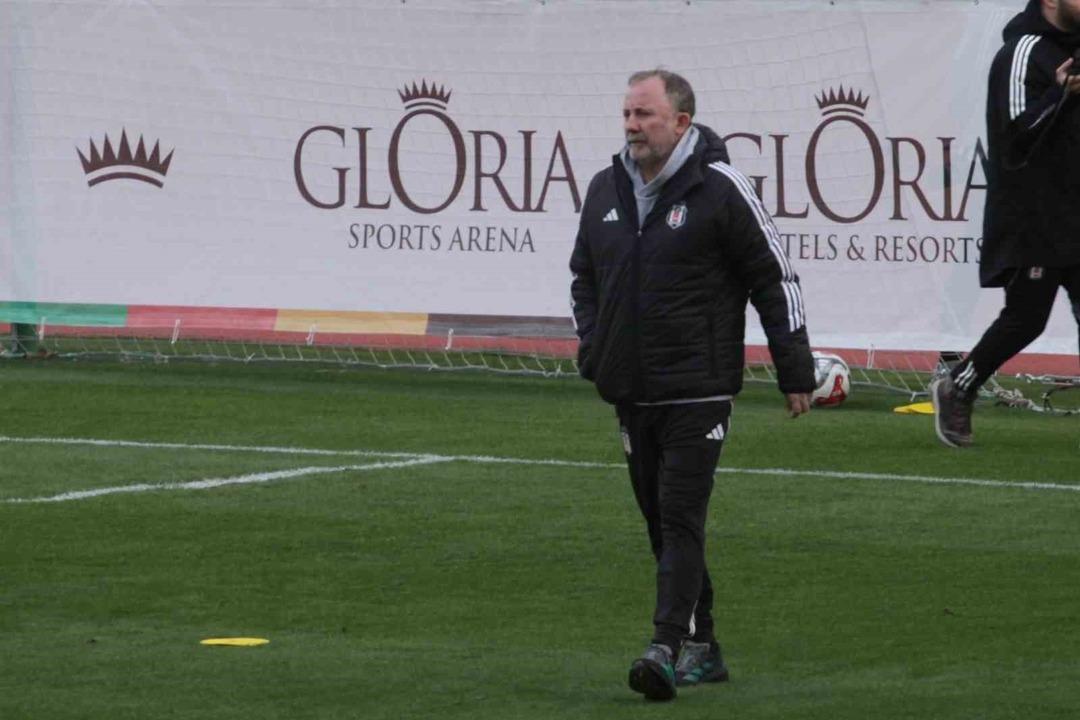 Beşiktaş, Antalya’daki kampında hazırlıklarını sürdürüyor 2