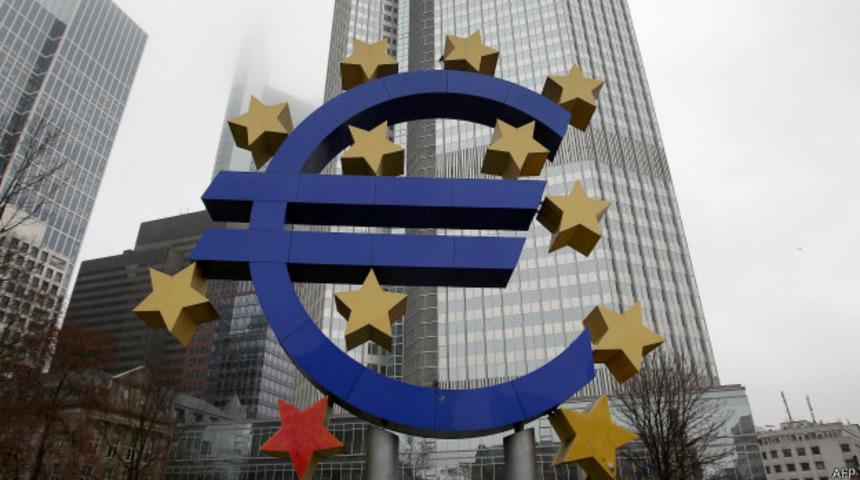 Euro, Sterlin karşısında 7 yılın en düşük seviyesinde