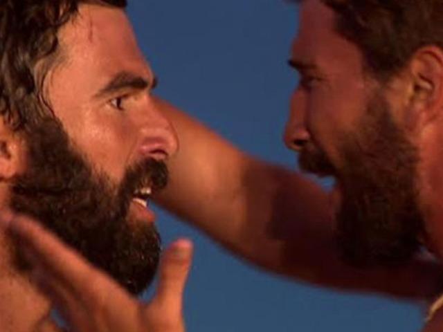 O s&ouml;zlere sert yanıt: "Sen bir &uuml;lkene d&ouml;n de..."