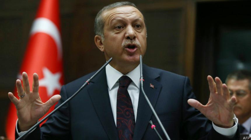 FT: Erdoğan'ı destekleyenler de faiz açıklamaları karşısında şaşkın