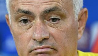 Mourinho i&ccedil;in kabus dolu gece! "Kupa Beyi" bu kez fena &ccedil;uvalladı