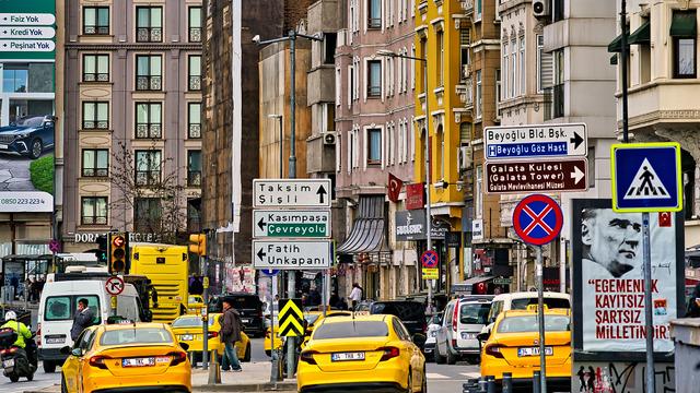 Sokak isimleri ve numaraları neye göre verilir?