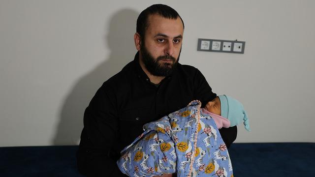 Bebeğini kucağına alan ailenin hastaneyle çıkmazı: Çocuğa kayyum atanabilir