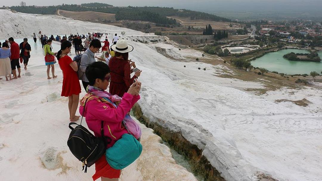 Uçuş aramaları 3 günde 6 kat arttı: 1 milyon kişinin gelmesi bekleniyor 3