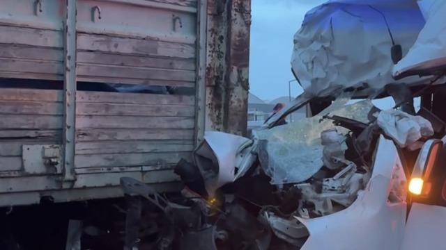 Kocaeli’de servis minibüsü ile kamyon çarpıştı: 7 yaralı