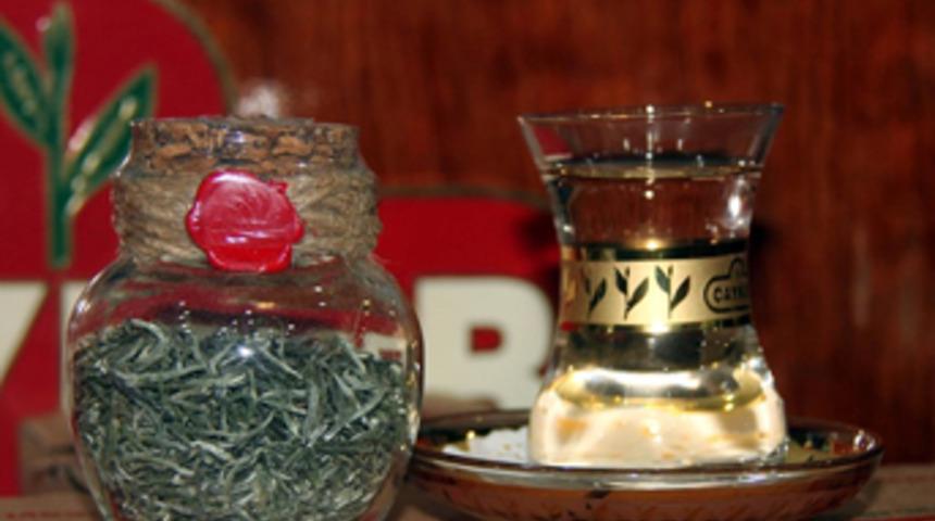 Kilosu 4 bin 500 liradan satılan beyaz çay talebi karşılamadı