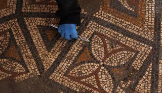 Nazar ve hasete karşı 'S&uuml;leyman d&uuml;ğ&uuml;m&uuml;' odası bulundu 