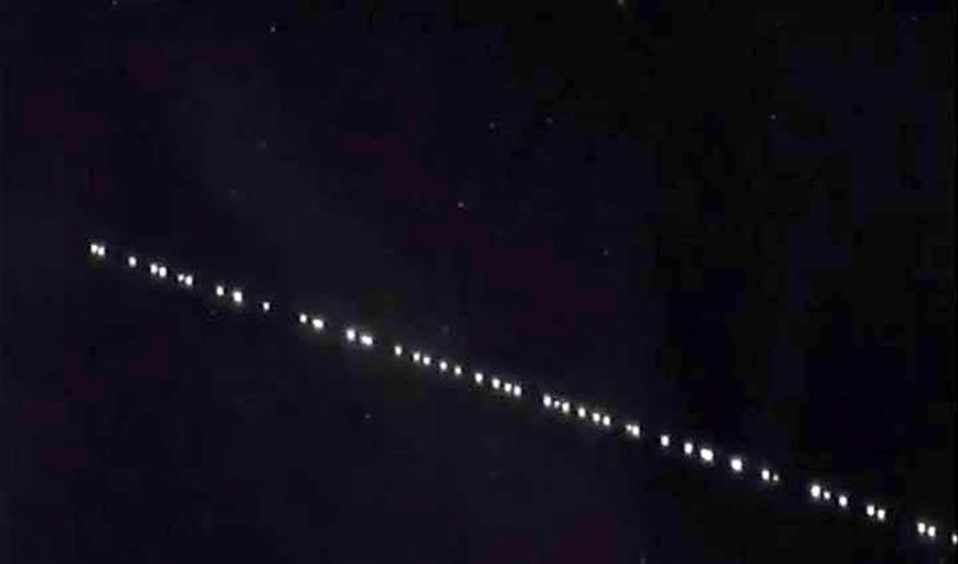 Hakkari yi karıştıran ışıklar olay oldu! Görenler telefona sarıldı 1