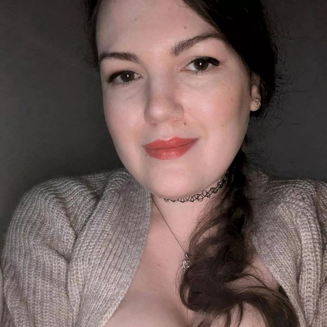 Akıllara durgunluk veren olay! İnternetten tanıştı, kendisini &ouml;ld&uuml;rmesi i&ccedil;in yanına u&ccedil;tu!  2