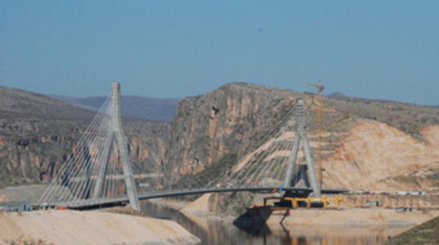 Türkiye'nin 3. Büyük Köprüsü Tamam