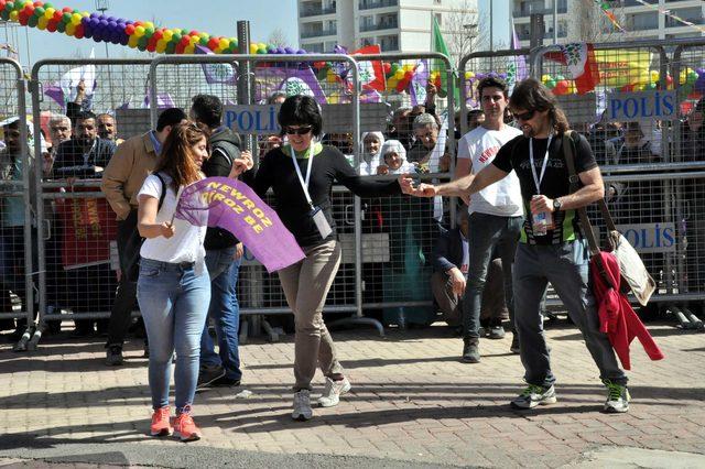 Diyarbakır'da nevruz kutlamaları