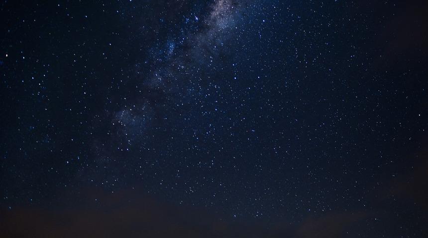 Uzayda ateş yakılırsa alev nasıl g&ouml;r&uuml;n&uuml;r?