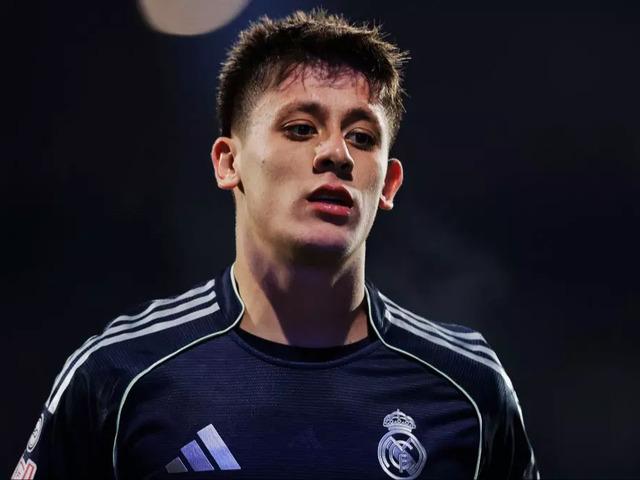 Arda G&uuml;ler i&ccedil;in g&ouml;zler faltaşı gibi a&ccedil;ıldı! Tarihi rekor geliyor... Avrupa devi &ccedil;ıldırdı: Tam 100 Milyon Euro!