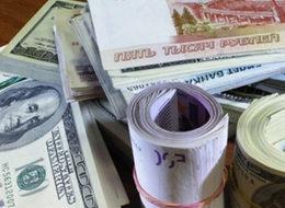 Parayı valizlere doldurup kaçırıyorlar