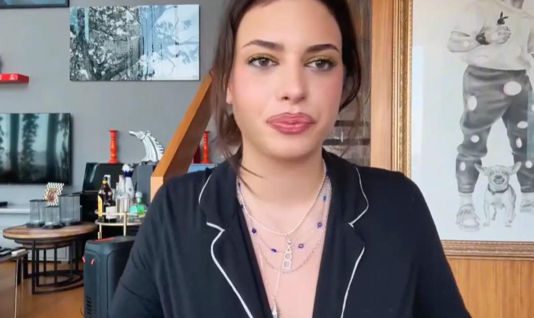 Derin Talu, ünlü fenomenlerin vücuduna takıldı! "O zayıflığı kapatmak için..." 1